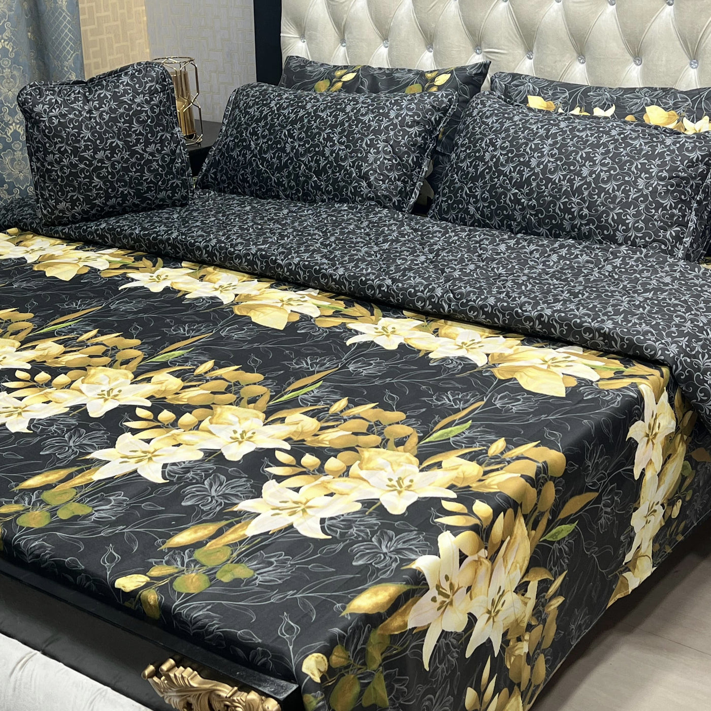 7Pc Printed Comforter Set | IZM